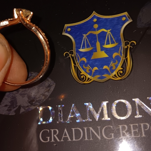 Wedding ring - Picture 7 of 8